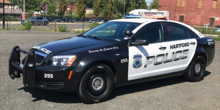 Insólito caso: Niño de 12 años lanzó bola de nieve a un carro y el dueño se regresó y le disparó