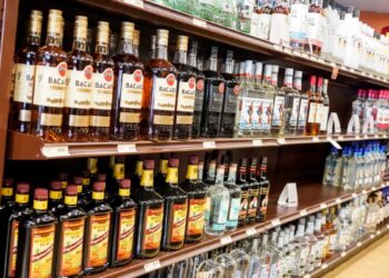 EE.UU. anuncia aranceles a importaciones de Canadá, México y China