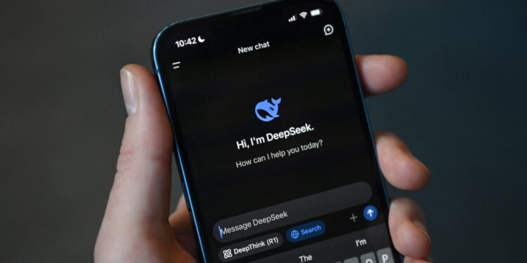 La inteligencia artificial DeepSeek de China sacude a Wall Street, pero quedan preguntas