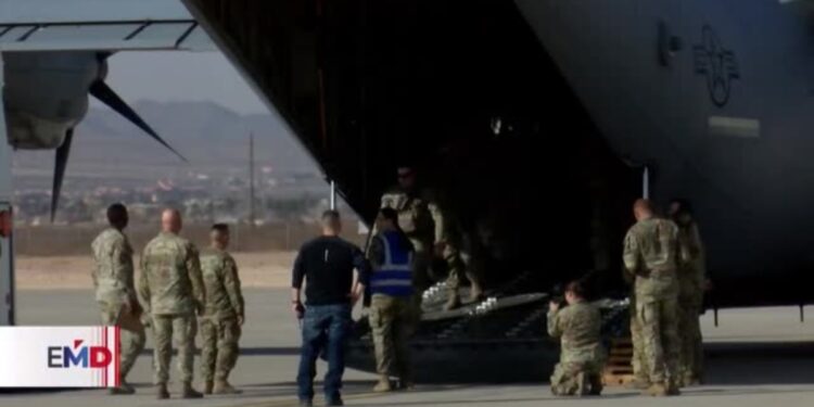 Efectivos del ejército llegan a El Paso para resguardar frontera sur de EEUU