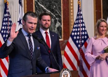 Senado de EEUU aprueba a Hegseth como secretario de Defensa y se une a gabinete de Trump