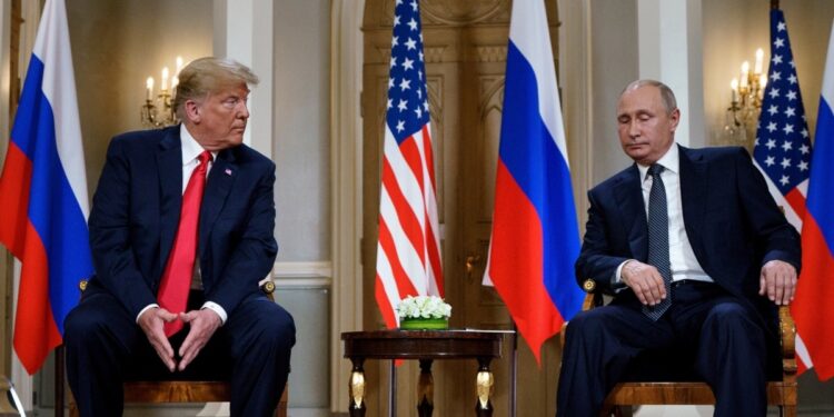 El Kremlin dice que aún no ha recibido noticias de EEUU sobre posible reunión entre Putin y Trump