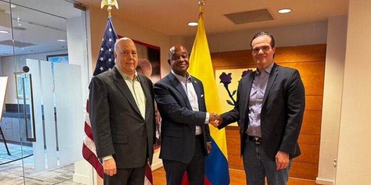 Cancillería de Colombia anuncia normalización de servicio de visas con EEUU