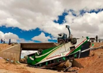 Accidente en carretera de Bolivia deja 19 muertos y nueve heridos