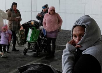 Honduras recibe a sus deportados con promesas de apoyo económico