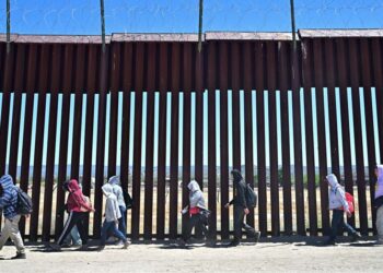 EEUU y Colombia dan por superado impasse diplomático tras tensión por deportaciones