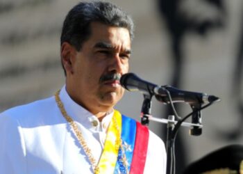 ¿Qué hay detrás de la invitación al debate sobre la reforma constitucional de Maduro?