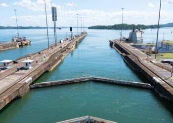 ¿Tiene Trump base legal para intervenir en Panamá?