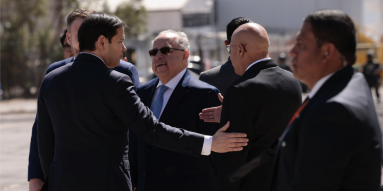 Marco Rubio llega a Guatemala para reunirse con Bernardo Arévalo