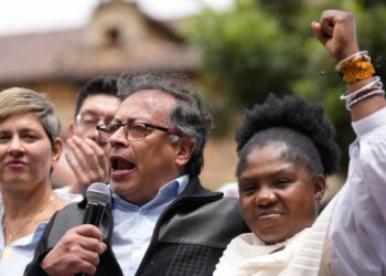 Vicepresidenta de Colombia dice que teme por su vida por críticas al gobierno