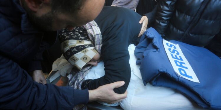 Al menos 124 periodistas murieron en 2024, el año “más mortífero” para la prensa según el CPJ