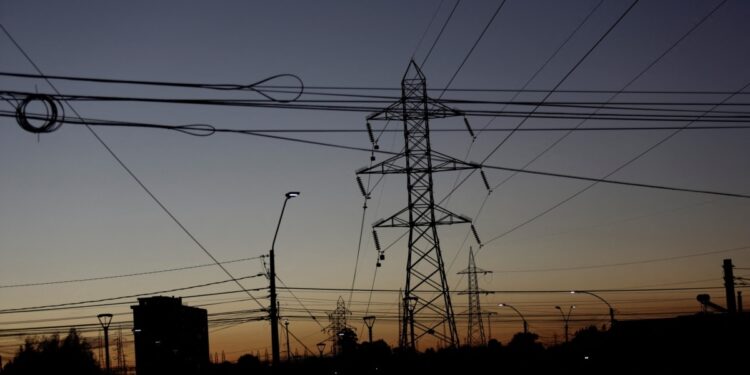Apagón en Chile, investigan posibles responsables