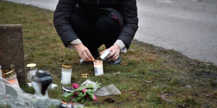 La Policía de Suecia descarta el móvil ideológico en el tiroteo masivo en una escuela