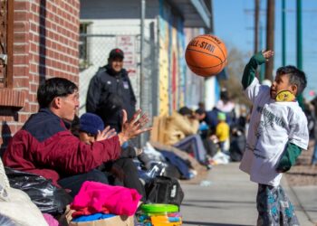 Otro juez federal de EEUU bloquea el decreto del
presidente Trump de eliminar el derecho a la ciudadanía por nacimiento
