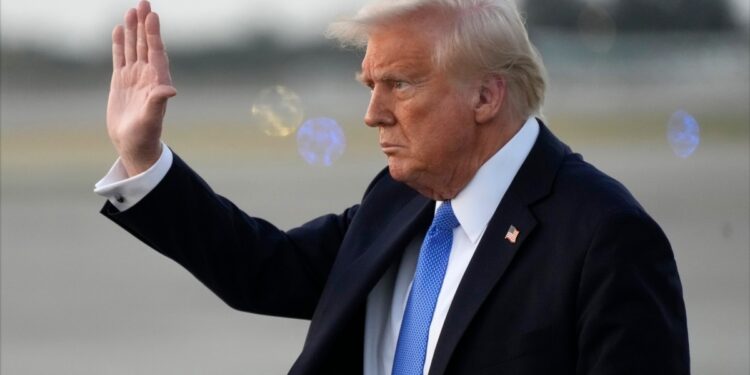 Juez determina que administración Trump no ha cumplido orden de desbloquear gasto federal