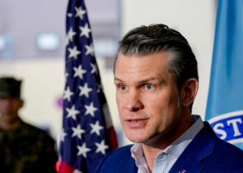 El Ejército de EEUU no está «abandonando» a sus aliados, afirma el secretario de Defensa