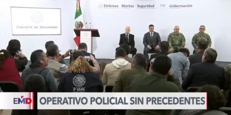 México empleó 20 aeronaves para extraditar narcos a EEUU