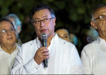 el «latinoamericano no llega preso, después discutimos aranceles»