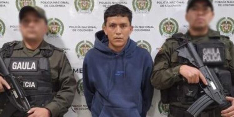 Colombia detiene a presunto miembro del Tren de Aragua requerido en Chile por crimen de exmilitar