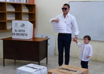 Ecuador: Ajustadísimo resultado electoral centra la atención en el voto indígena