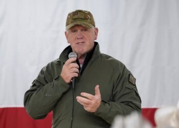 «Estamos haciendo un gran trabajo», zar de la frontera alaba esfuerzo de deportaciones de EEUU