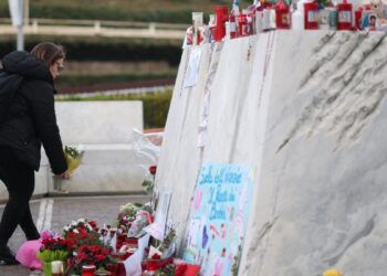 Papa Francisco cumple dos semanas en el hospital y supera su etapa más crítica, según sus médicos