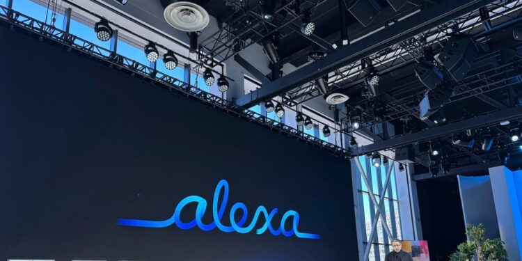 La nueva Alexa de Amazon, impulsada por IA, promete ser tu «mejor amiga en un mundo digital»