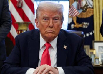 Trump anuncia la creación de una «tarjeta dorada» para atraer a los millonarios a EE.UU.