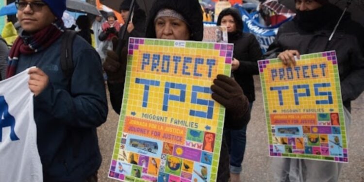 EEUU pone fin a la protección de miles de venezolanos, según NY Times