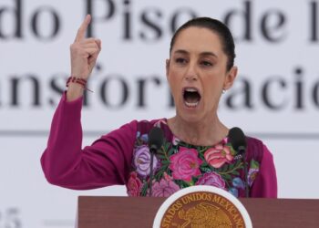 Presidenta de México ordena aranceles contra EEUU en respuesta a Trump, rechaza alianzas criminales