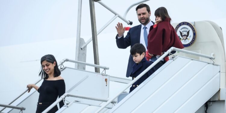 Cumbre de IA en París reúne a líderes mundiales y titanes tecnológicos