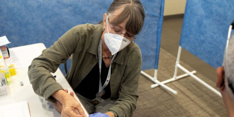 La viruela símica sigue siendo una emergencia sanitaria, dice la OMS