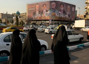 Irán está dispuesto a dar «otra oportunidad» a la diplomacia de Trump, según alto funcionario iraní