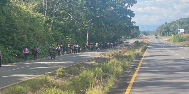 Panamá y Costa Rica acuerdan medidas para el traslado de migrantes que regresan al sur