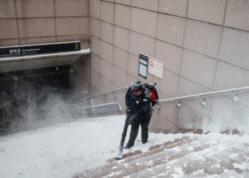 EE UU enfrenta un invierno con temperaturas extremas y se prepara para posibles altas marcas en verano