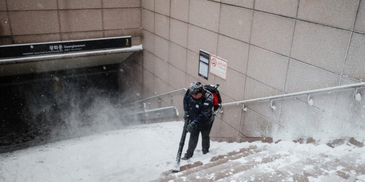EE UU enfrenta un invierno con temperaturas extremas y se prepara para posibles altas marcas en verano