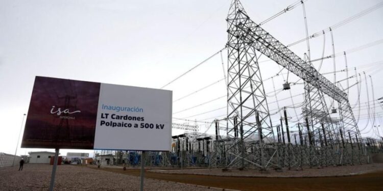 Compañía eléctrica chilena atribuye el apagón a una «activación indeseada» de sus sistemas de protección