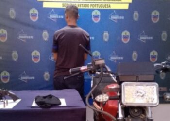 ¡Insólito! Sujeto se disfraza de PNB para robar en Guanare, y así lo descubrieron