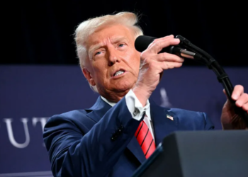 Trump sobre visita de Richard Grenell a Caracas: «Veremos qué podemos hacer para enderezar la situación en Venezuela»