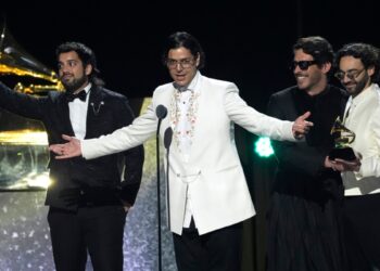 Rawayana pide a venezolanos alzar la cabeza “con orgullo” tras victoria en los Grammy