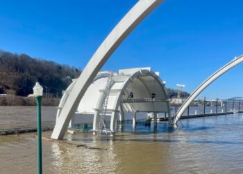 Dos muertos y tres heridos por tornados en Tennessee