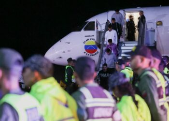 EEUU reanudó los vuelos de repatriación de migrantes venezolanos irregulares