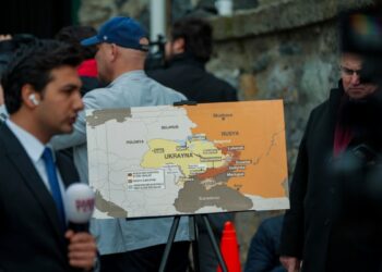 Diplomáticos de EEUU y Rusia conversan en Estambul sobre sus relaciones