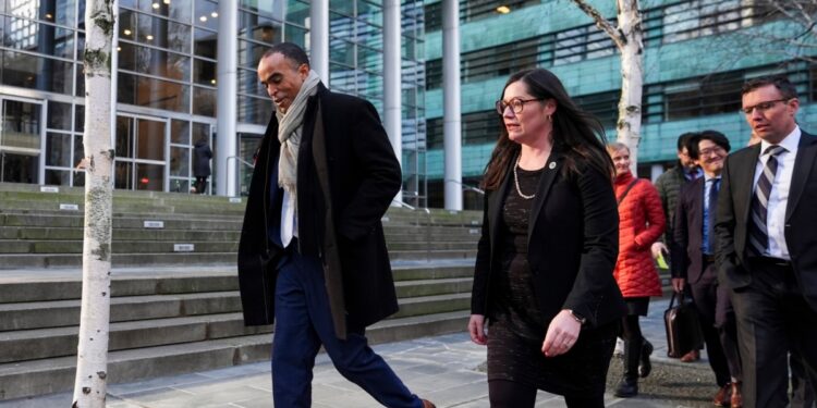 Un vistazo a los casos judiciales en torno al decreto de Trump sobre la ciudadanía por nacimiento