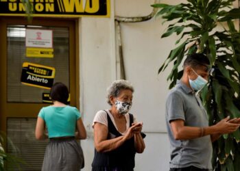 ¿Se interrumpe servicio de Western Union para envíos de remesas a Cuba?