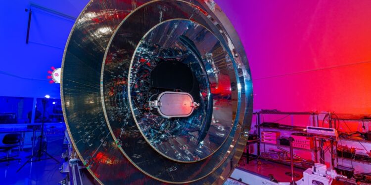 NASA alista el proyecto para mapear el universo y analizar la energía del Sol