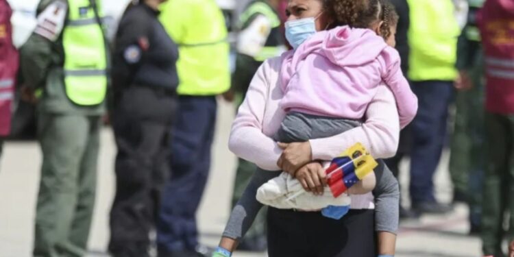 Colombia no recibe deportados venezolanos desde EEUU ni de otros países