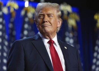 Trump ordena represalias contra la firma de abogados que colaboró en su investigación