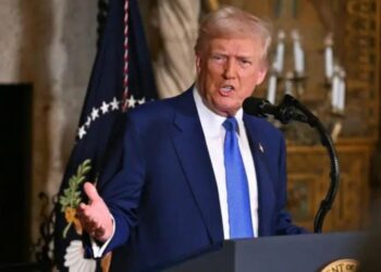 Trump anuncia fin de licencias petroleras a Venezuela otorgadas por Biden