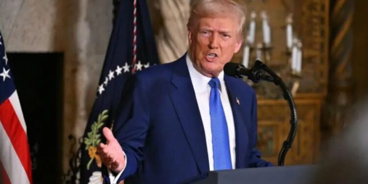 Trump anuncia fin de licencias petroleras a Venezuela otorgadas por Biden